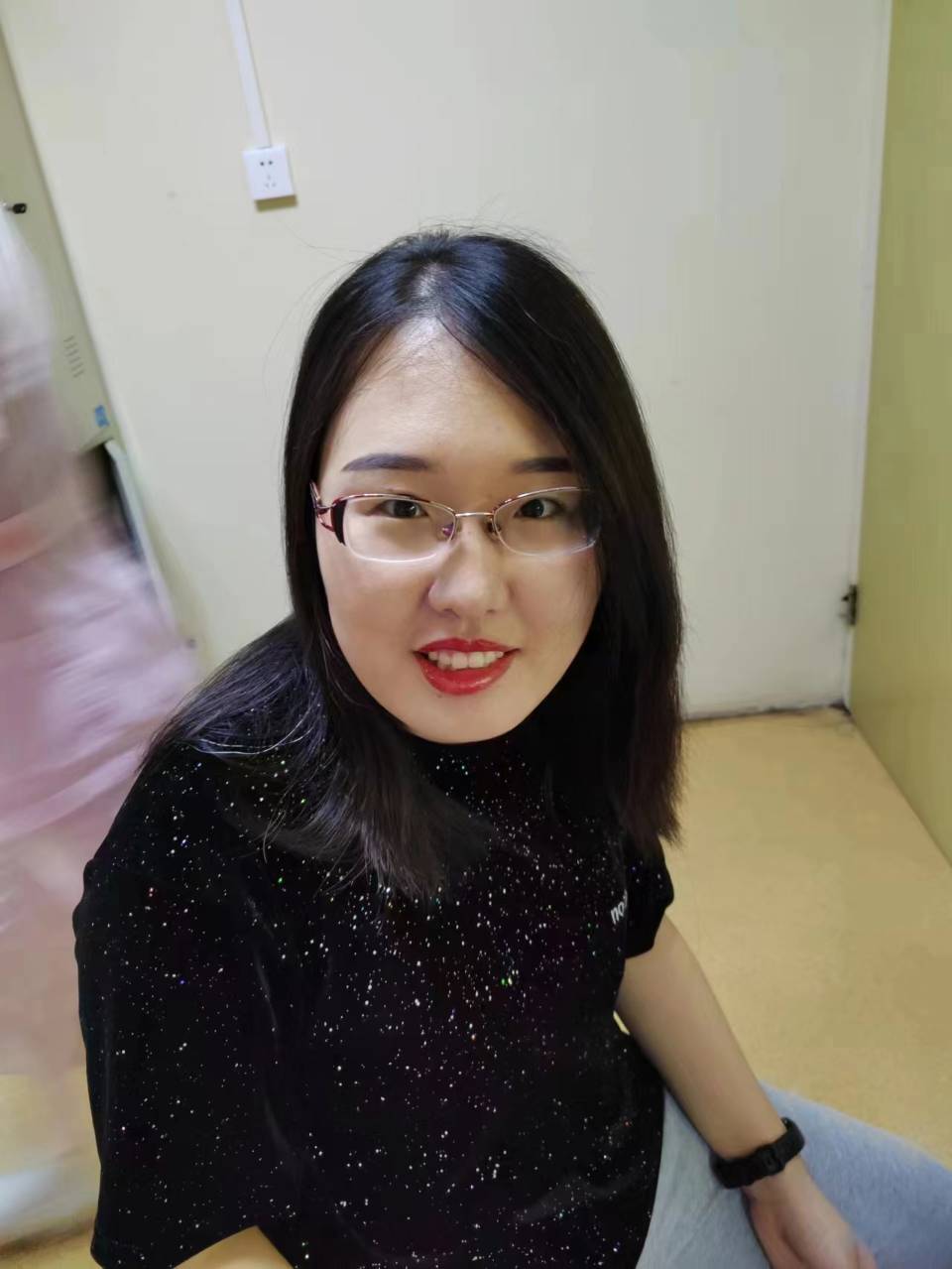 张女士