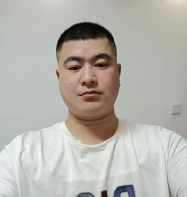 李先生