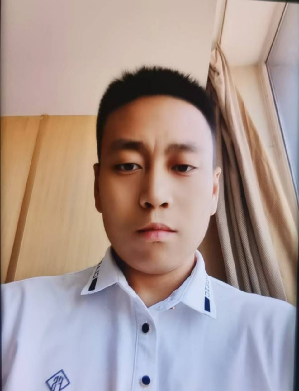 王先生