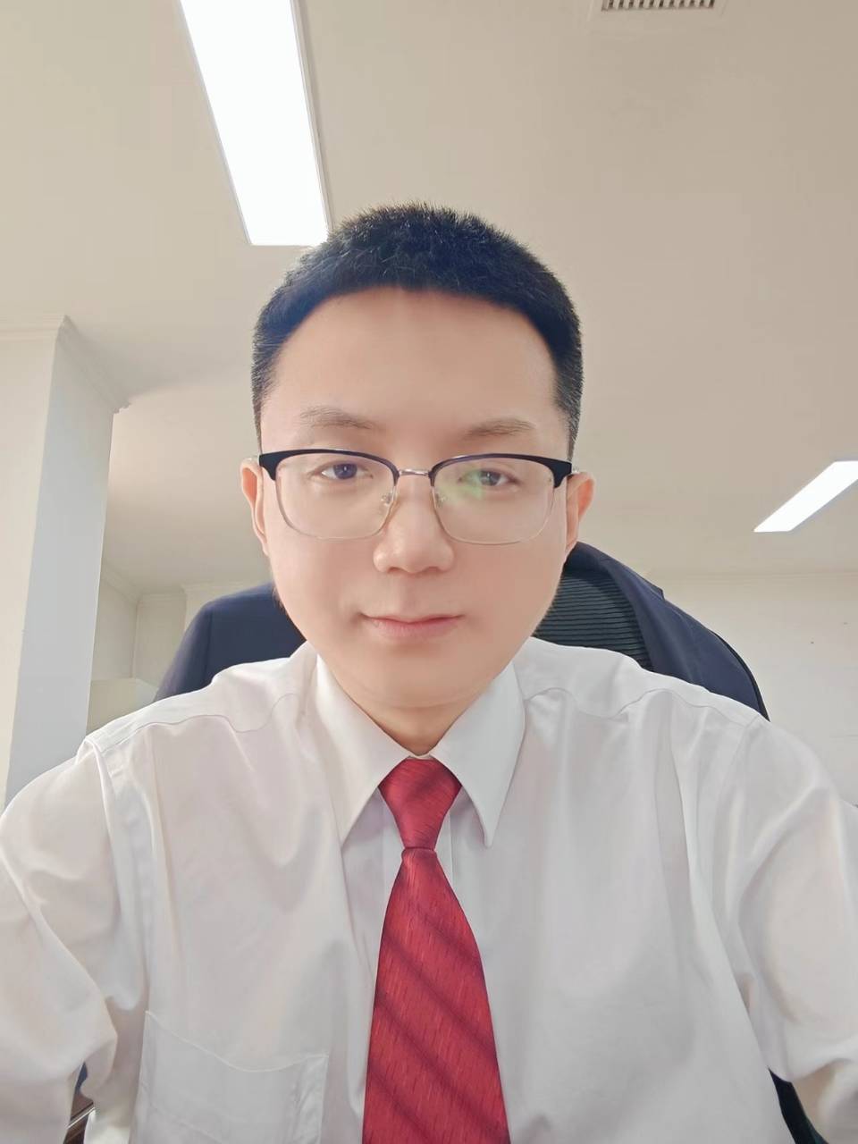 张凤华