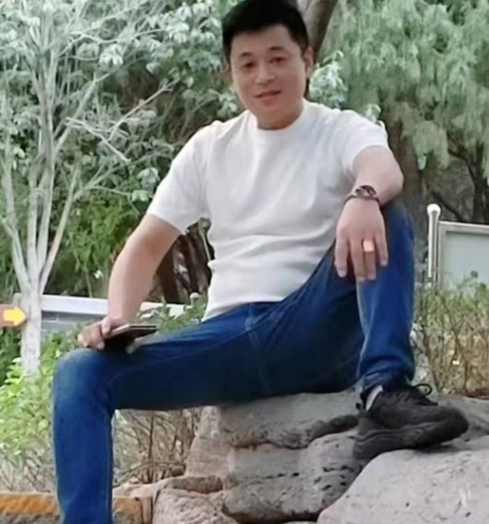 顾建军