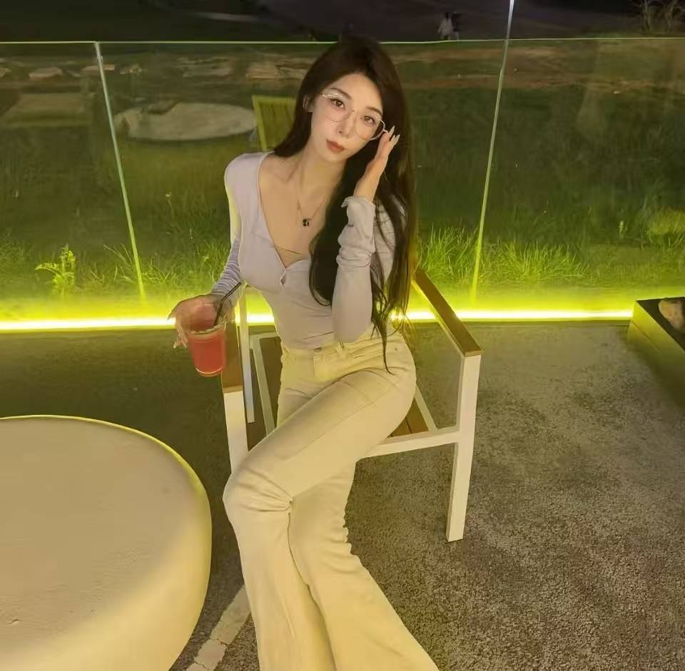梁丹