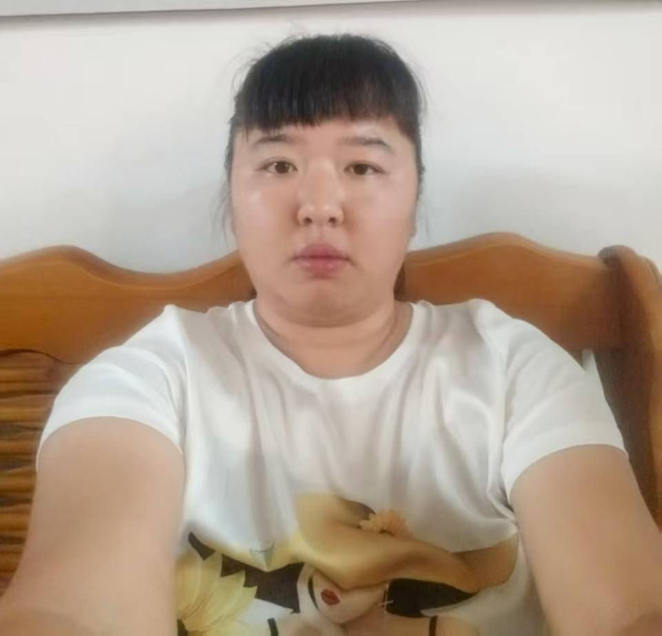 朿女士