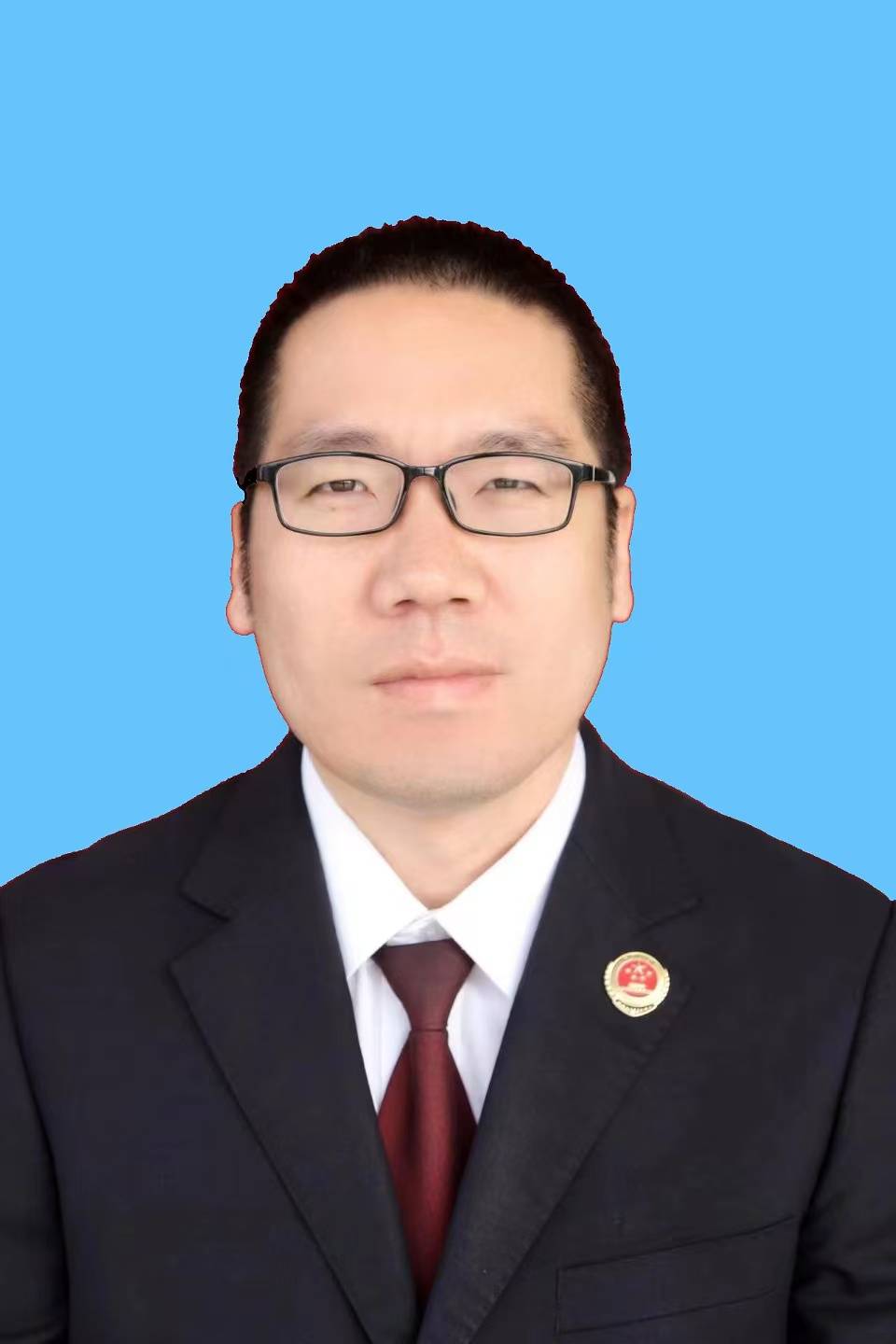 李昂